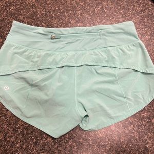 Lululemon Speed up short 2.5